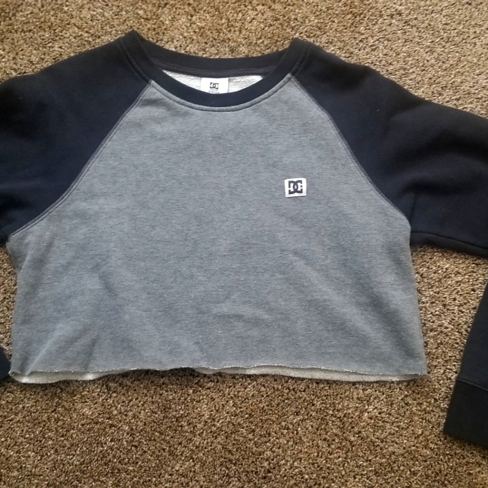 3/$15! DC Shoes Cropped Sweatshirt with Raglan Sleeves